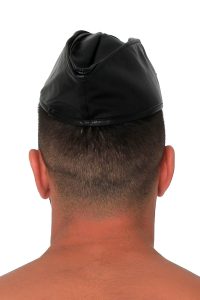 Kristen Bjorn vs Cerdako Military Hat